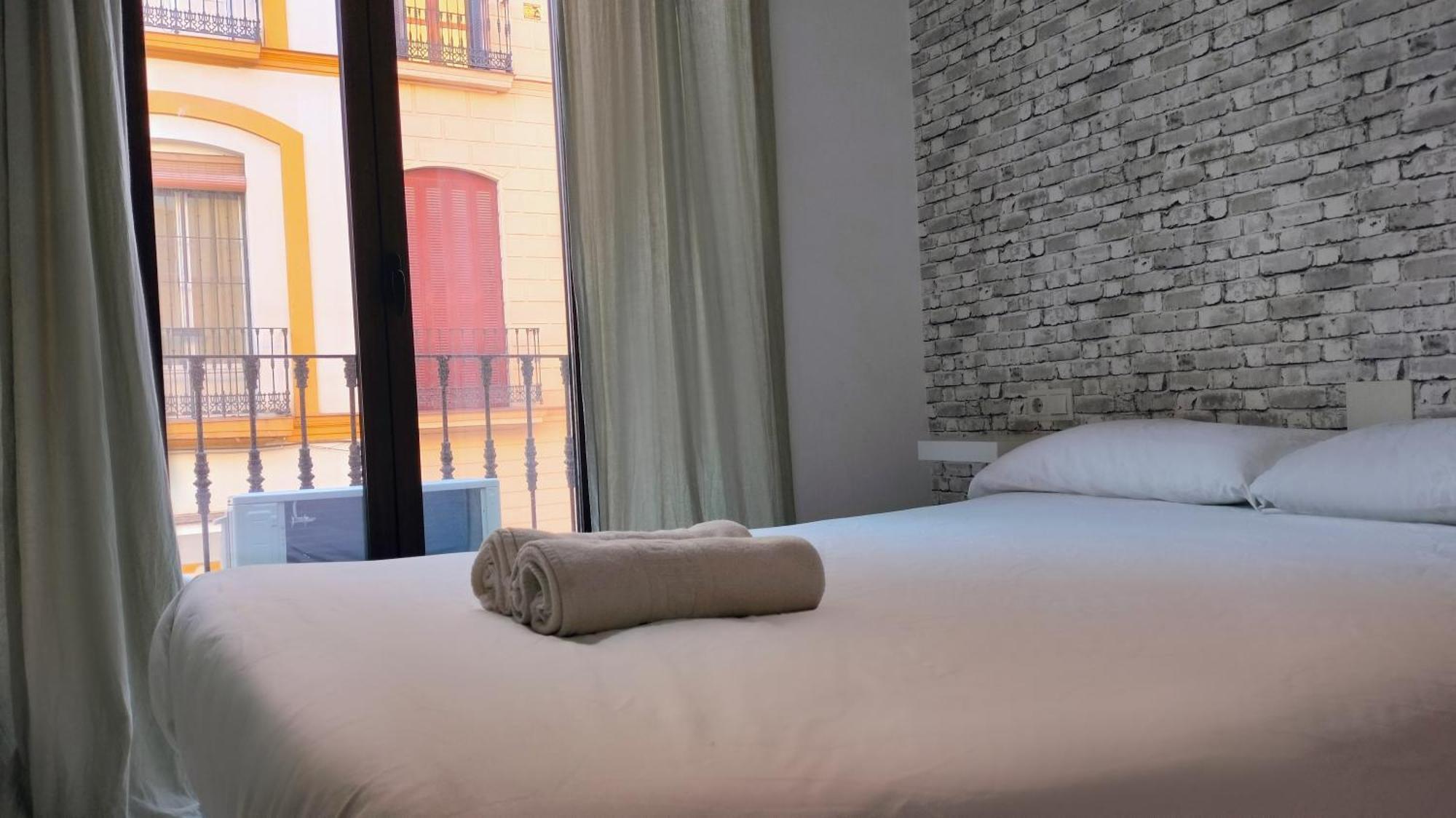 Apartamento En Sevilla Centro Con Vistas A La Plaza Alameda De Hercules - Hasta 7 Personas Dış mekan fotoğraf